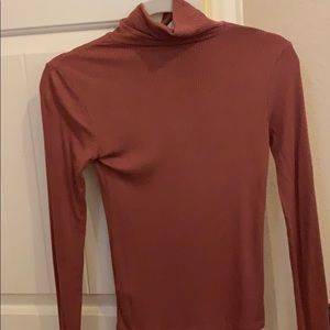 Long sleeve turtle neck